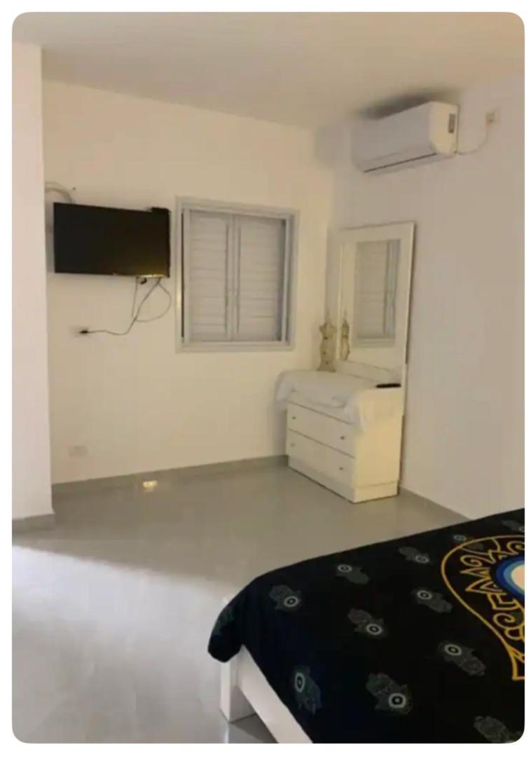Romy Boutique Apartment เนทันยา ภายนอก รูปภาพ